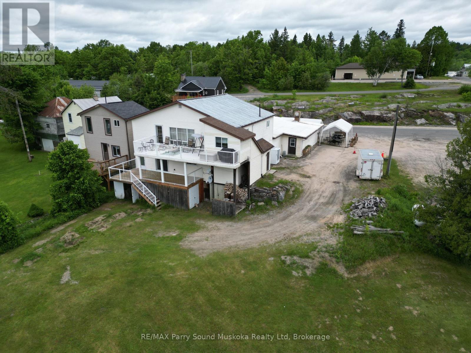 31/25 Wilson Lake Road, Parry Sound Remote Area, Ontario  P0H 1Y0 - Photo 2 - X12205237