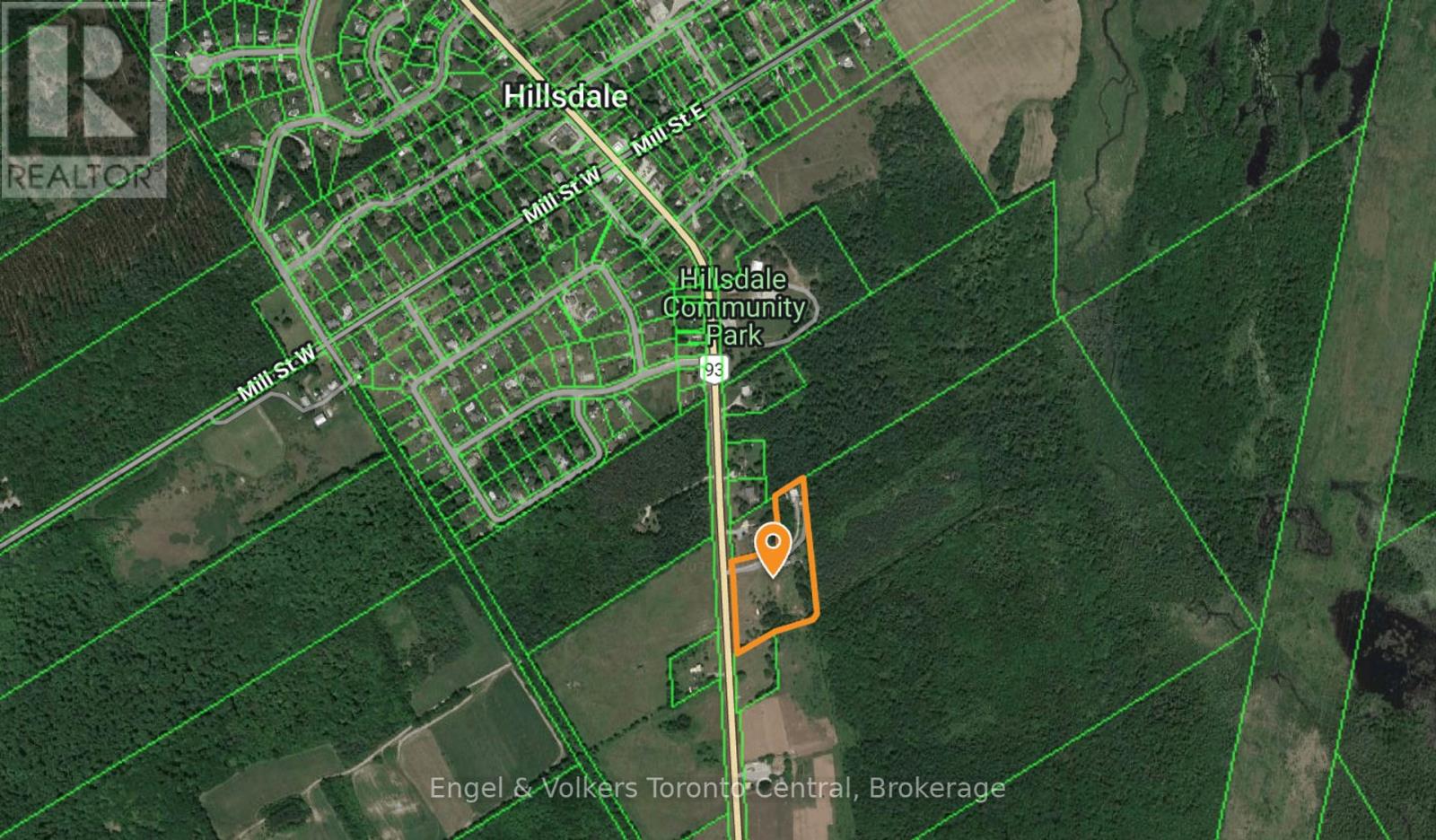 4517 Penetanguishene Road, Springwater, Ontario  L0L 1V0 - Photo 2 - S12205365