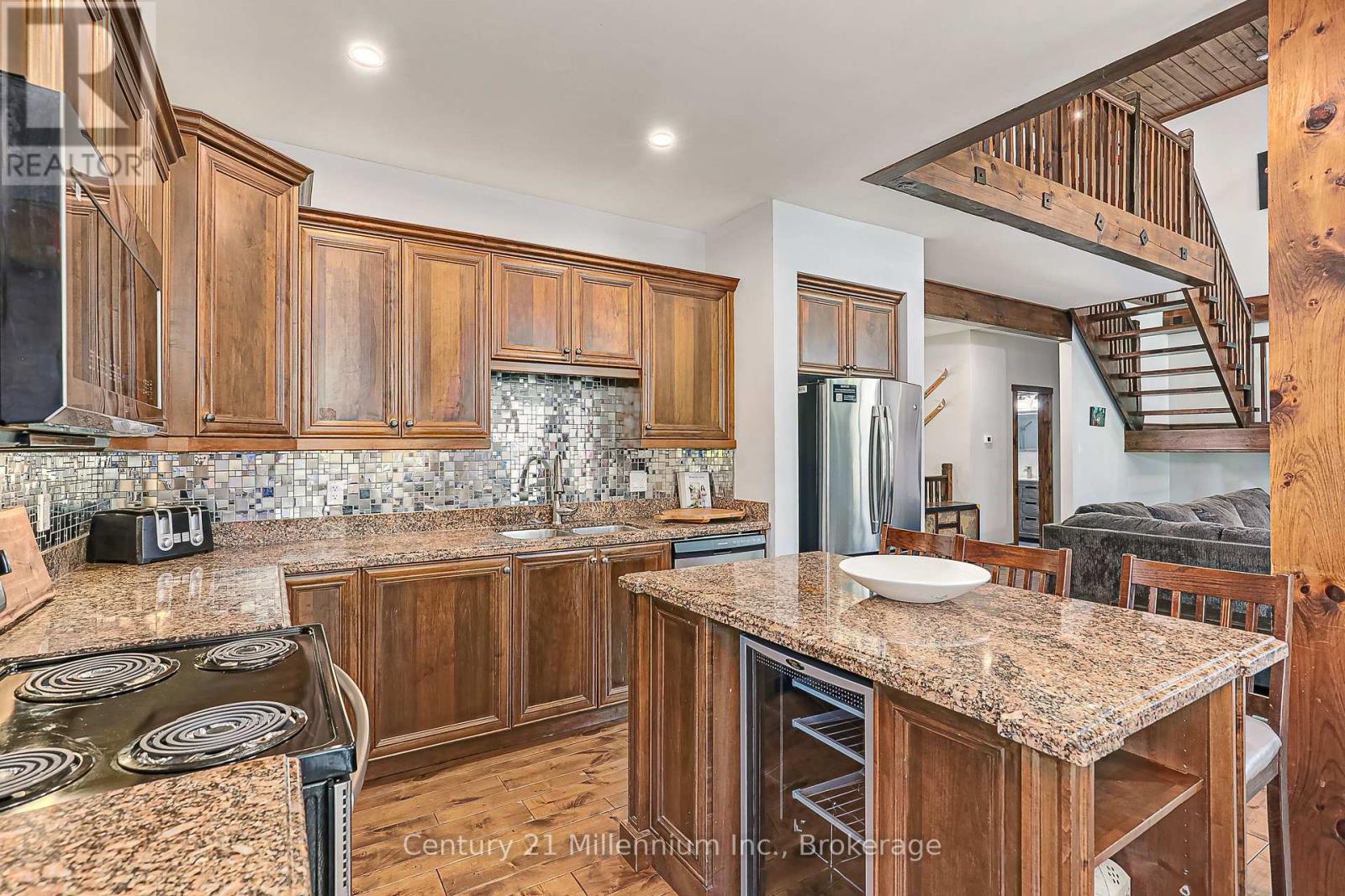 191 Brooker Boulevard, Blue Mountains, Ontario  L9Y 0L3 - Photo 12 - X12205566