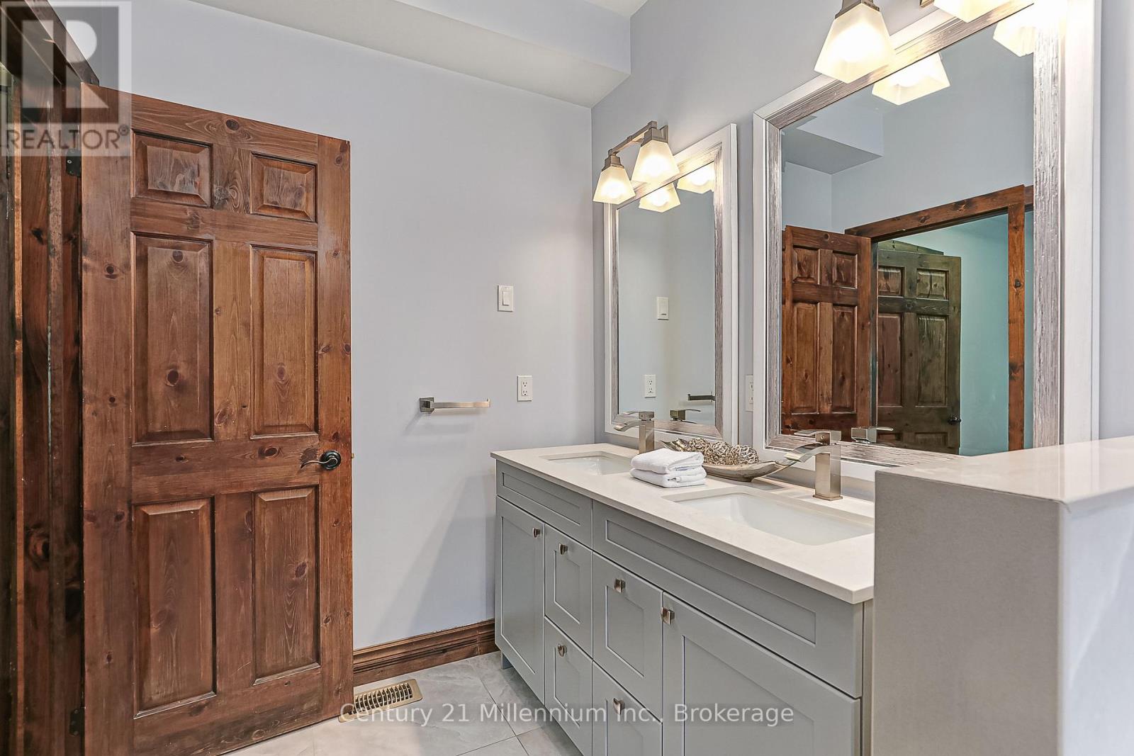 191 Brooker Boulevard, Blue Mountains, Ontario  L9Y 0L3 - Photo 23 - X12205566