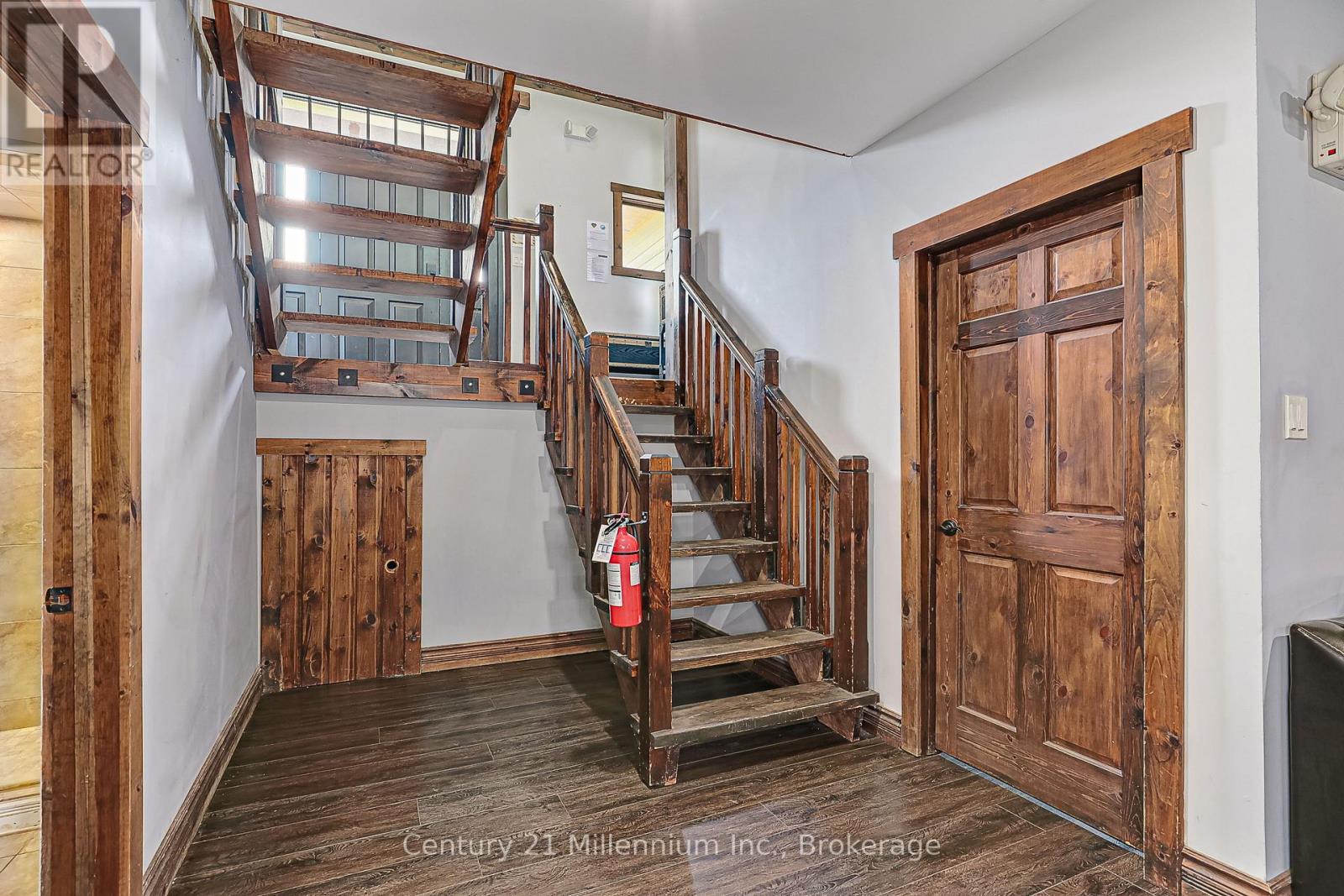 191 Brooker Boulevard, Blue Mountains, Ontario  L9Y 0L3 - Photo 32 - X12205566