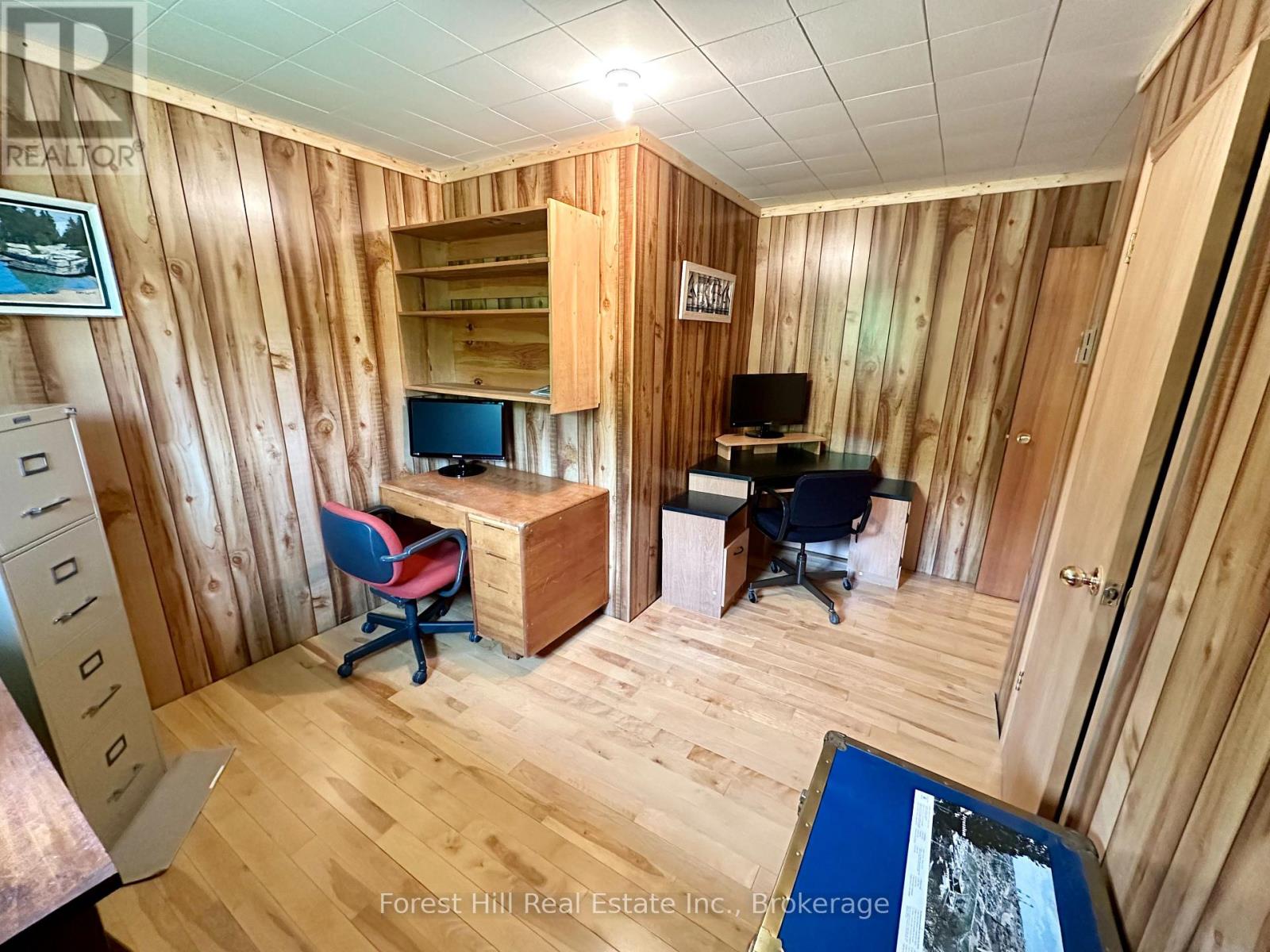 315 Little Long Lake Road, Parry Sound Remote Area, Ontario  P0H 1S0 - Photo 18 - X12205612