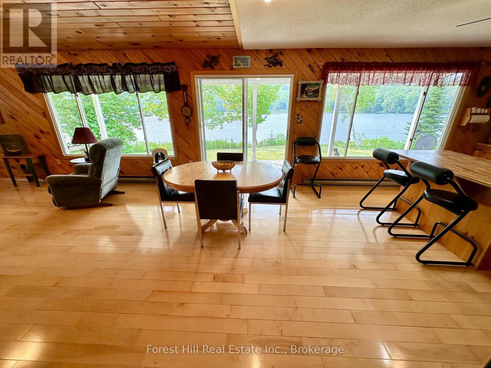 315 Little Long Lake Road, Parry Sound Remote Area, Ontario  P0H 1S0 - Photo 19 - X12205612