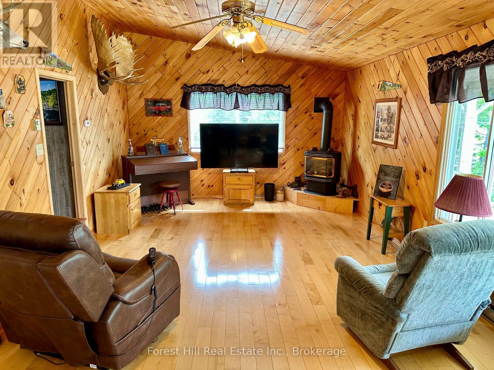 315 Little Long Lake Road, Parry Sound Remote Area, Ontario  P0H 1S0 - Photo 23 - X12205612