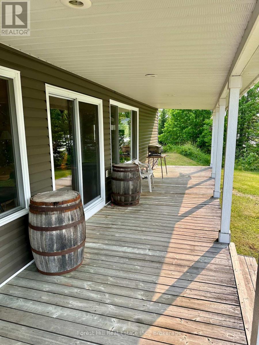315 Little Long Lake Road, Parry Sound Remote Area, Ontario  P0H 1S0 - Photo 27 - X12205612
