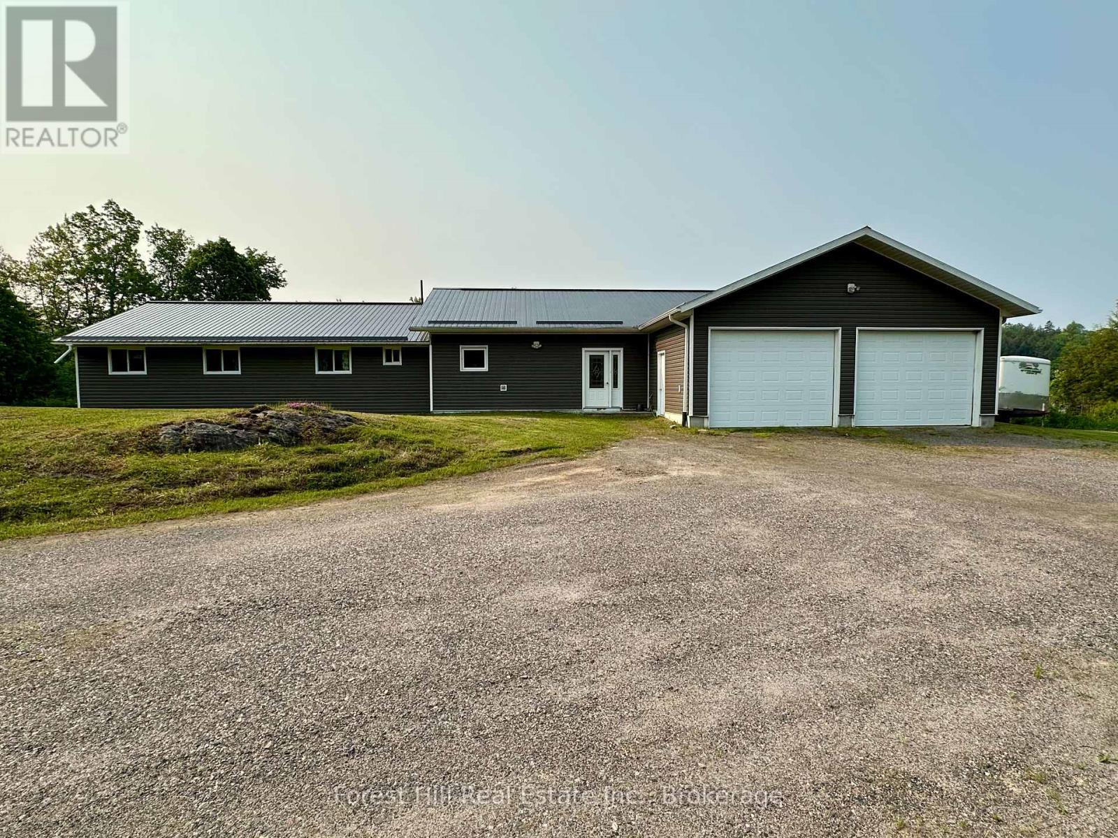 315 Little Long Lake Road, Parry Sound Remote Area, Ontario  P0H 1S0 - Photo 4 - X12205612