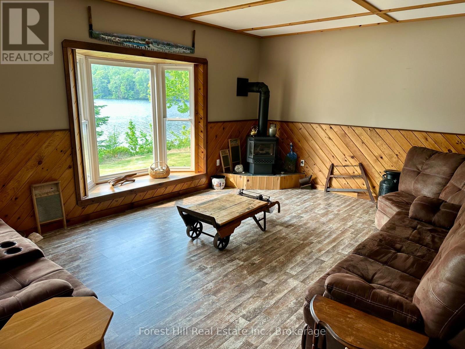315 Little Long Lake Road, Parry Sound Remote Area, Ontario  P0H 1S0 - Photo 9 - X12205612