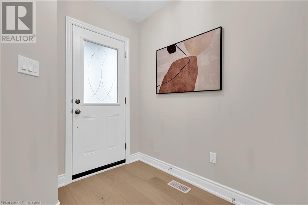 5968 Brookhaven Way, Mississauga, Ontario  L5V 2T9 - Photo 11 - 40738840