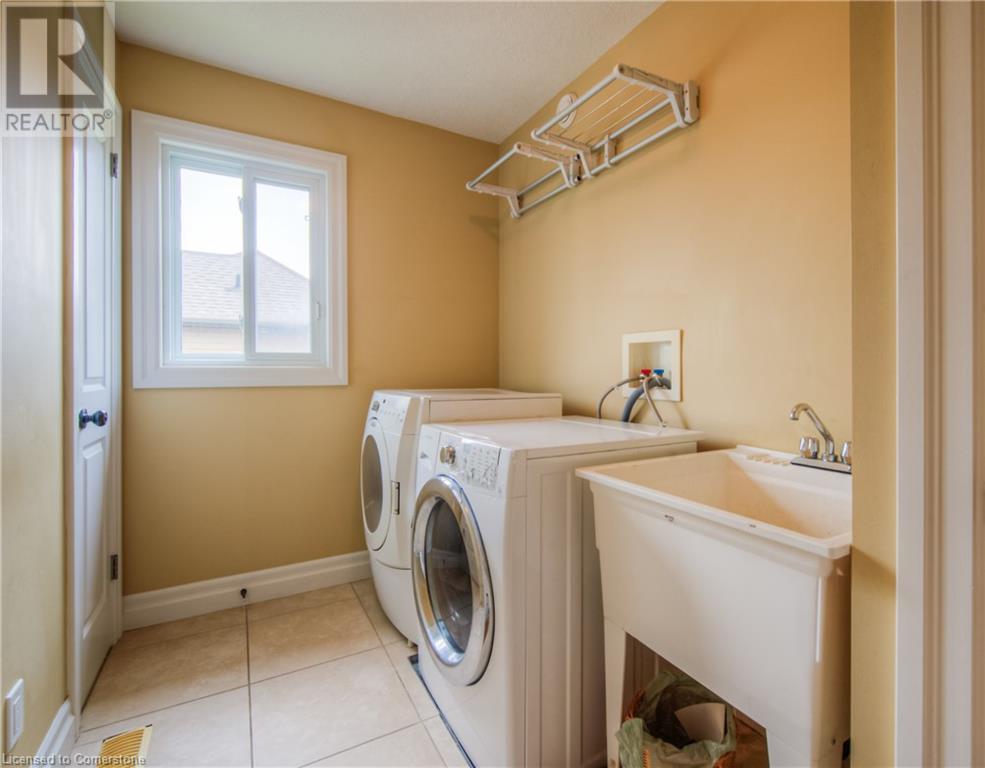 37 Kenneth Fried Place, New Dundee, Ontario  N0B 2E0 - Photo 32 - 40736899