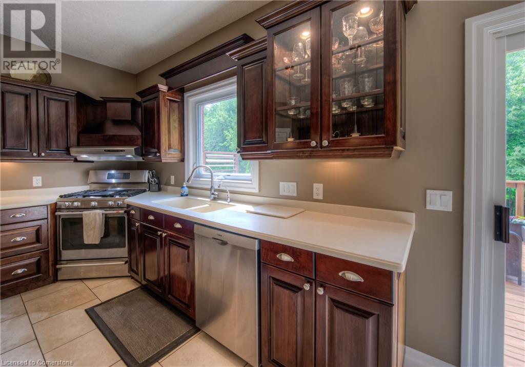 37 Kenneth Fried Place, New Dundee, Ontario  N0B 2E0 - Photo 9 - 40736899