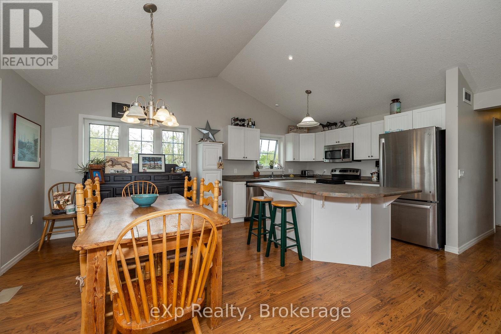 46304 Old Mail Road, Meaford, Ontario  N4L 1W7 - Photo 6 - X12205841