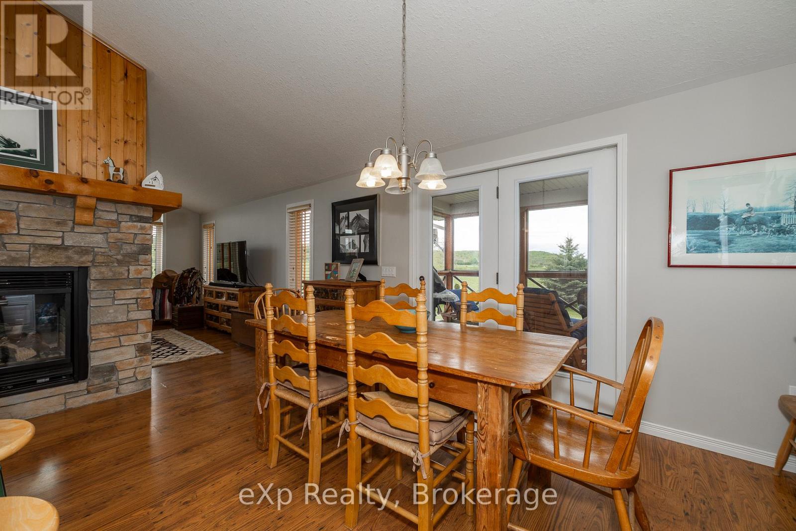 46304 Old Mail Road, Meaford, Ontario  N4L 1W7 - Photo 7 - X12205841