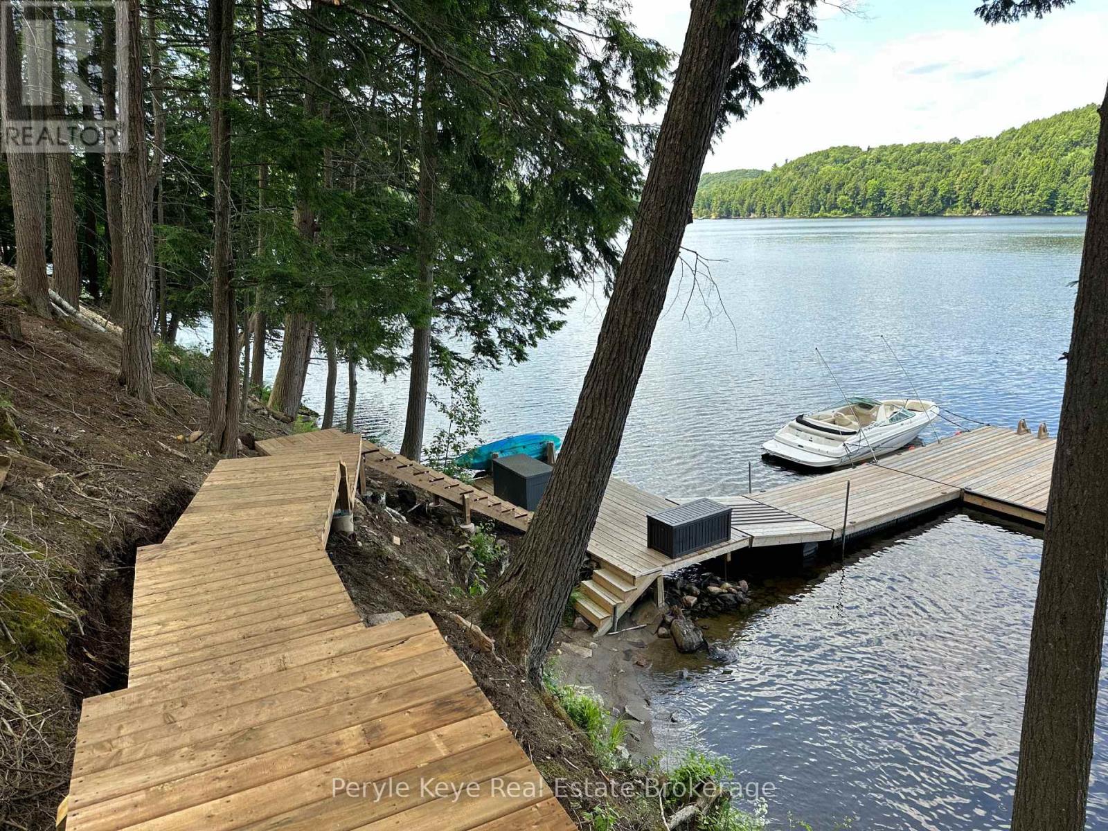 86 Claren Crescent, Huntsville, Ontario  P1H 0C3 - Photo 42 - X12205847