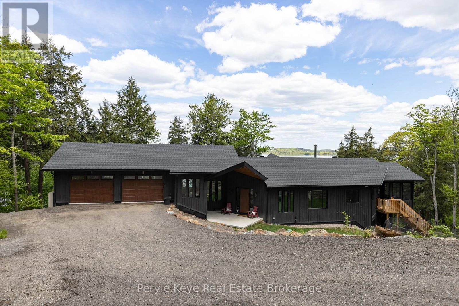 86 Claren Crescent, Huntsville, Ontario  P1H 0C3 - Photo 8 - X12205847