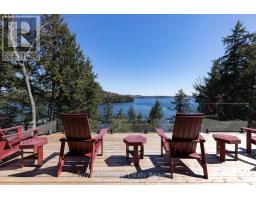 86 CLAREN CRESCENT, Huntsville, Ontario