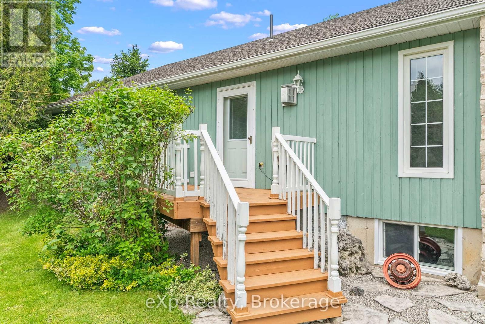 314839 Highway 6, West Grey, Ontario  N0G 1R0 - Photo 8 - X12205881