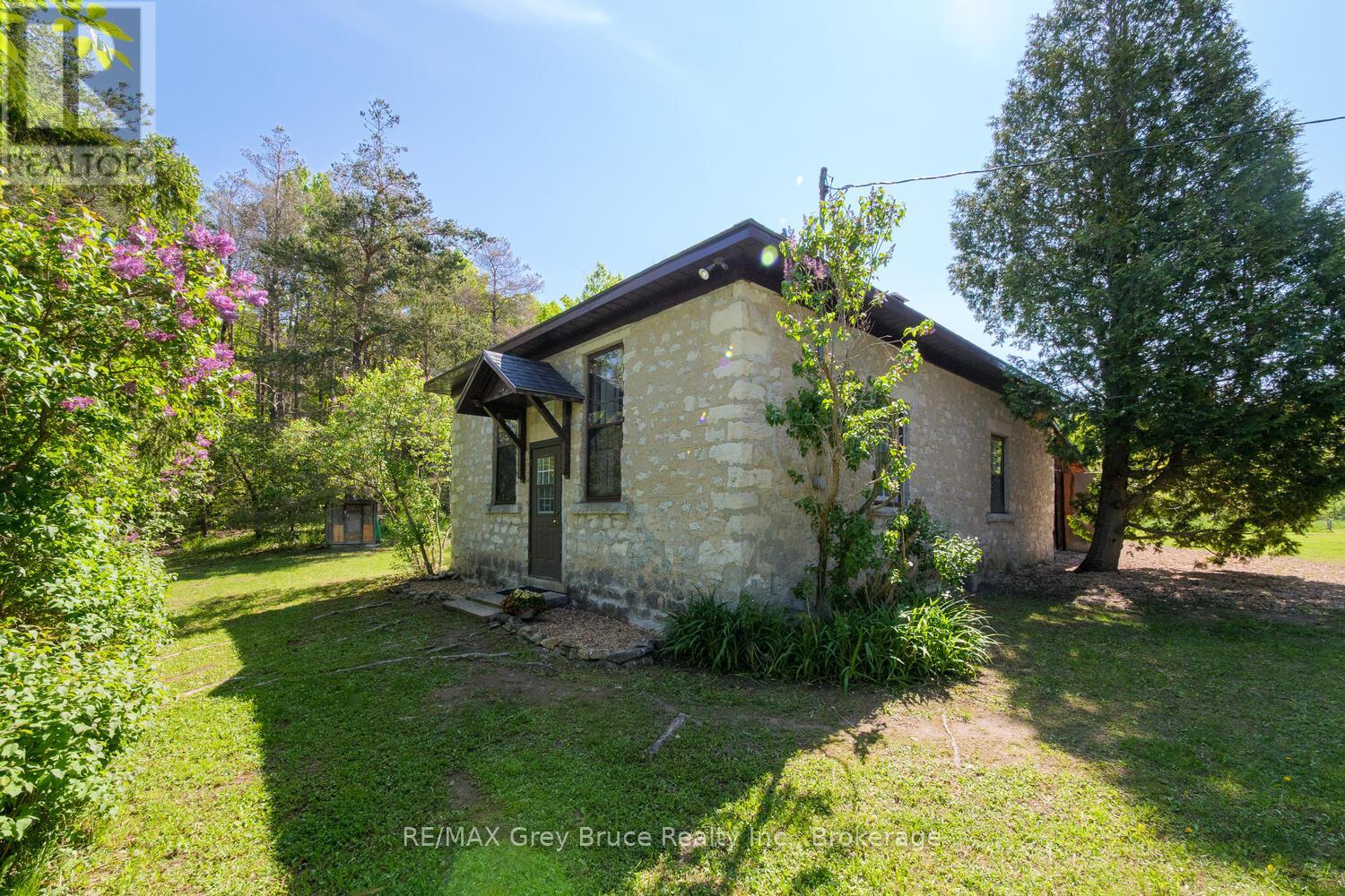 186 Cape Chin N Road, Northern Bruce Peninsula, Ontario  N0H 1W0 - Photo 22 - X12205935