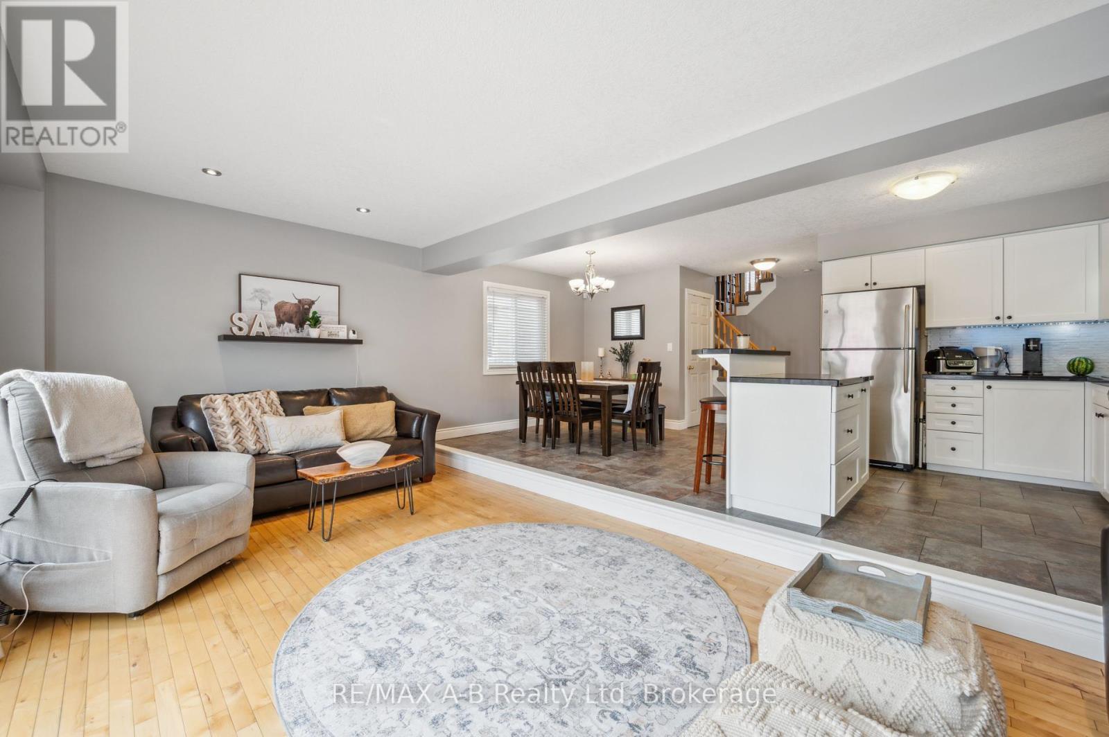 6 Tottenham Street, Kitchener, Ontario  N2R 1V7 - Photo 10 - X12206046