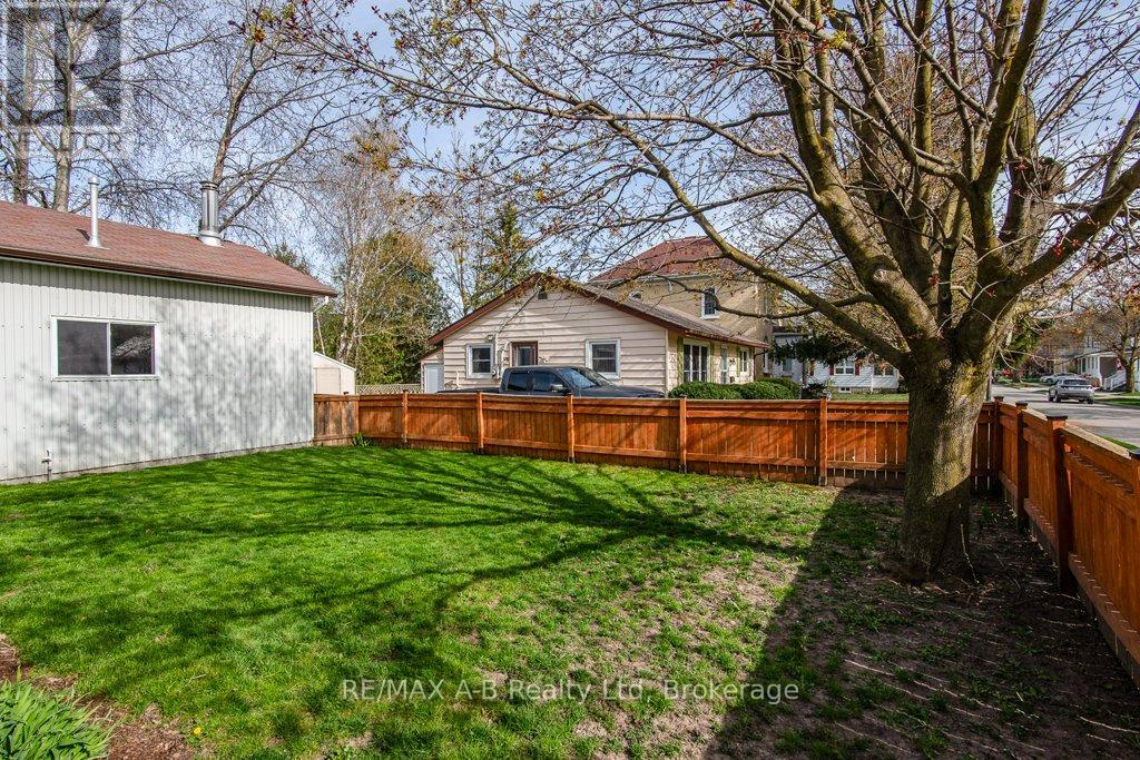 168 Hope Street E, East Zorra-Tavistock, Ontario  N0B 2R0 - Photo 10 - X12206085