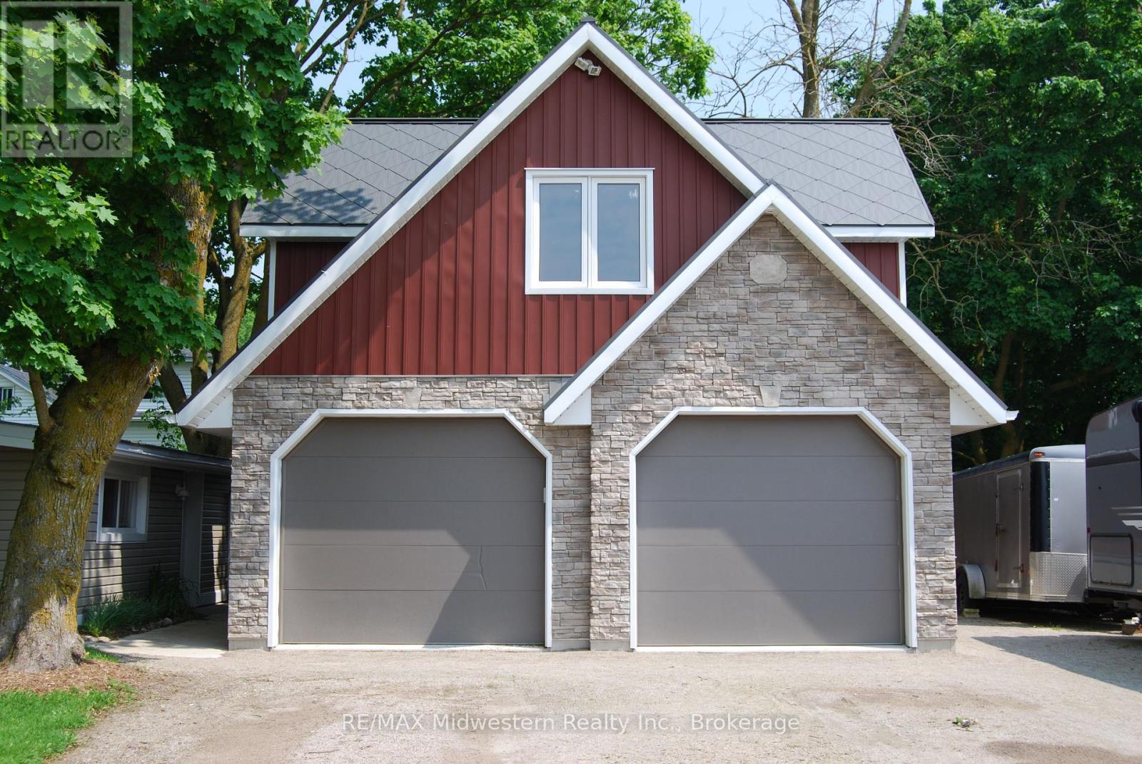 410 Temple Street, Minto, Ontario  N0G 2P0 - Photo 3 - X12206136