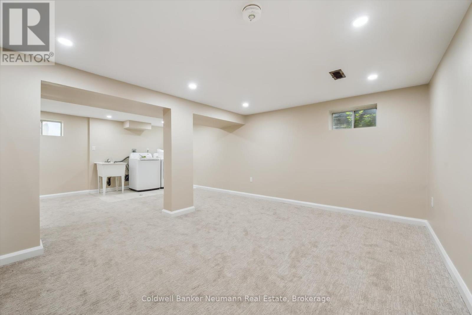 26 Elginfield Drive, Guelph, Ontario  N1E 4E6 - Photo 10 - X12206682