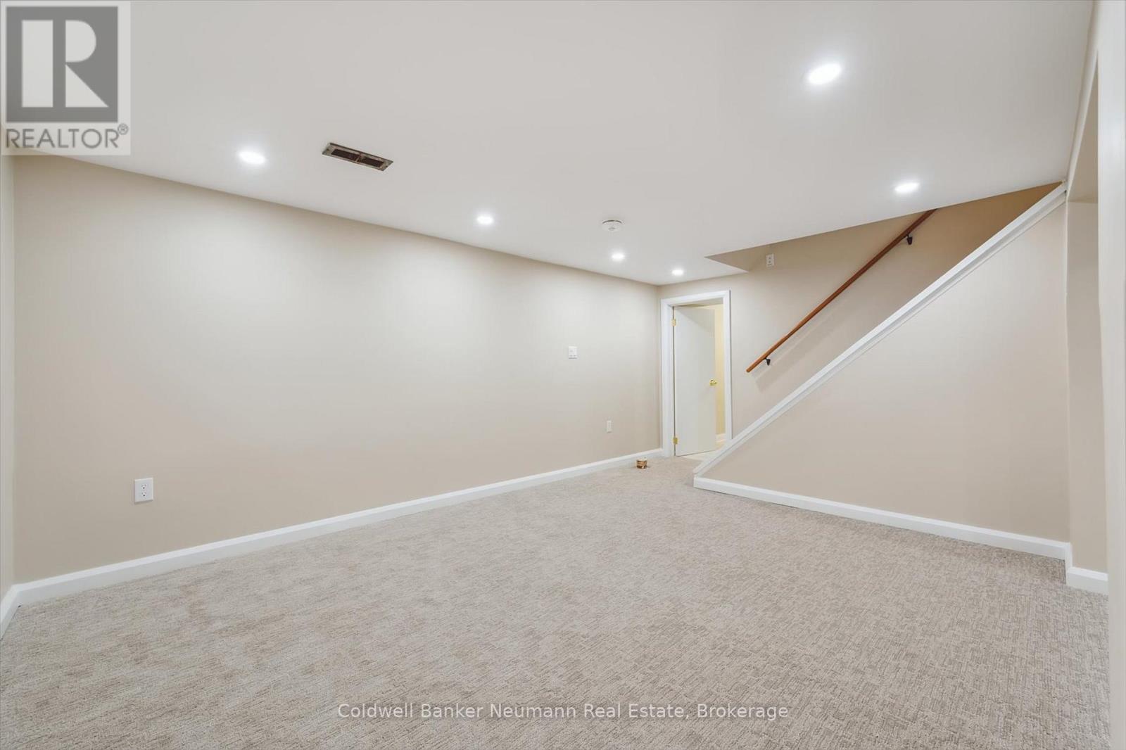 26 Elginfield Drive, Guelph, Ontario  N1E 4E6 - Photo 12 - X12206682