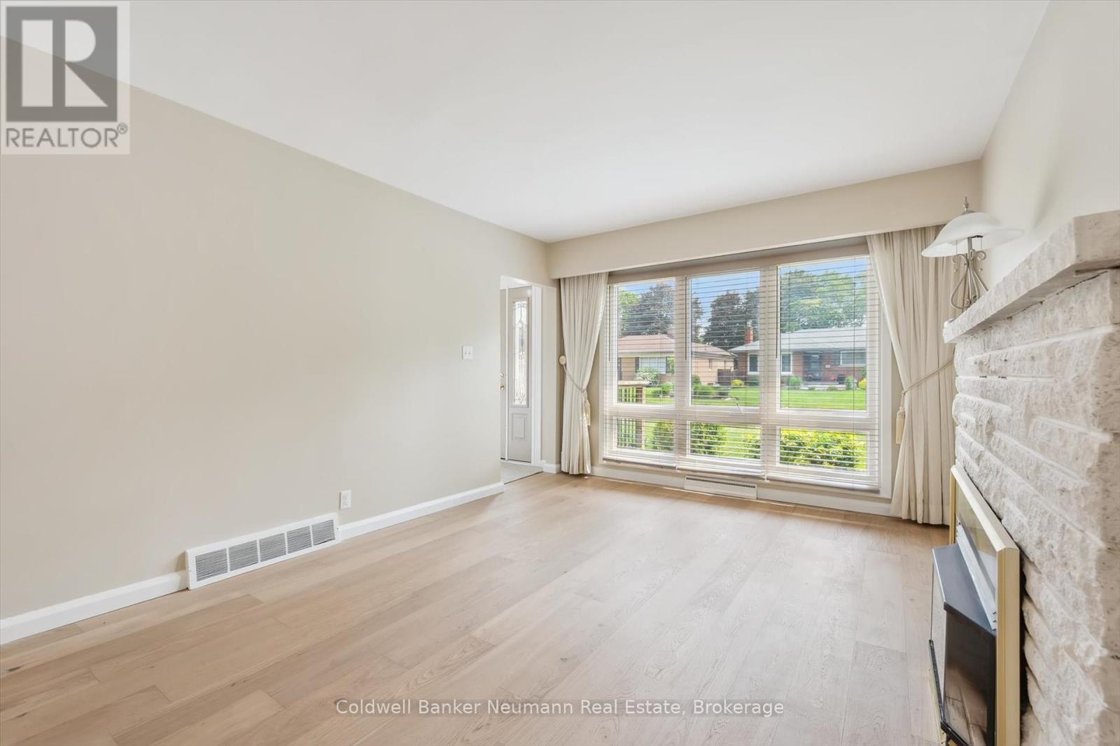 26 Elginfield Drive, Guelph, Ontario  N1E 4E6 - Photo 31 - X12206682