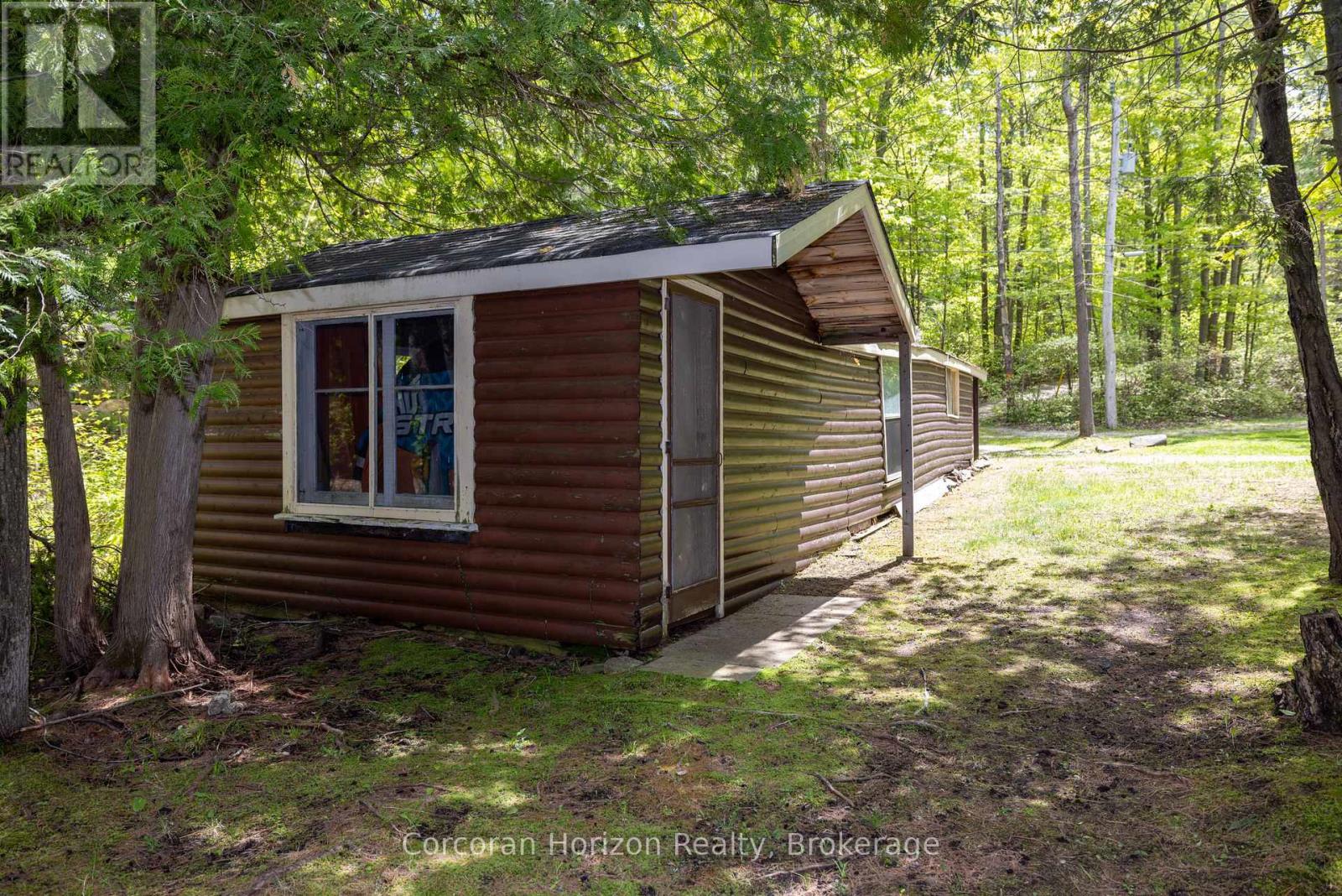 61 Arts Lane, Georgian Bay, Ontario  L0K 1S0 - Photo 10 - X12206684