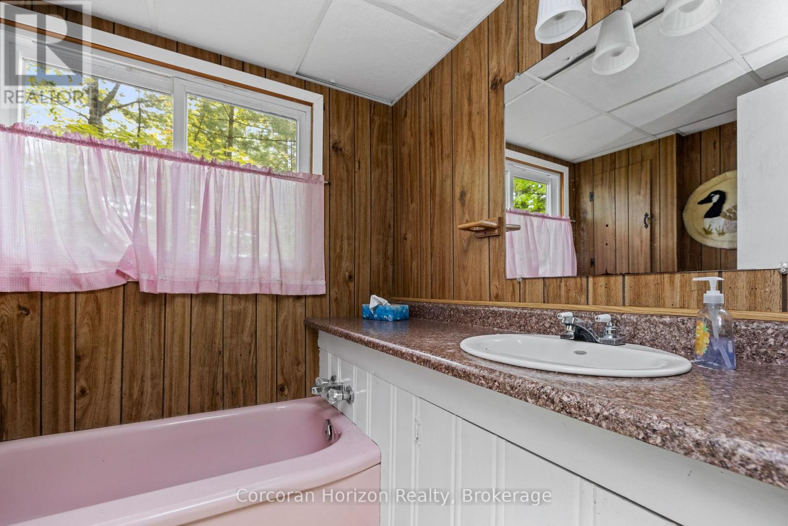 61 Arts Lane, Georgian Bay, Ontario  L0K 1S0 - Photo 19 - X12206684