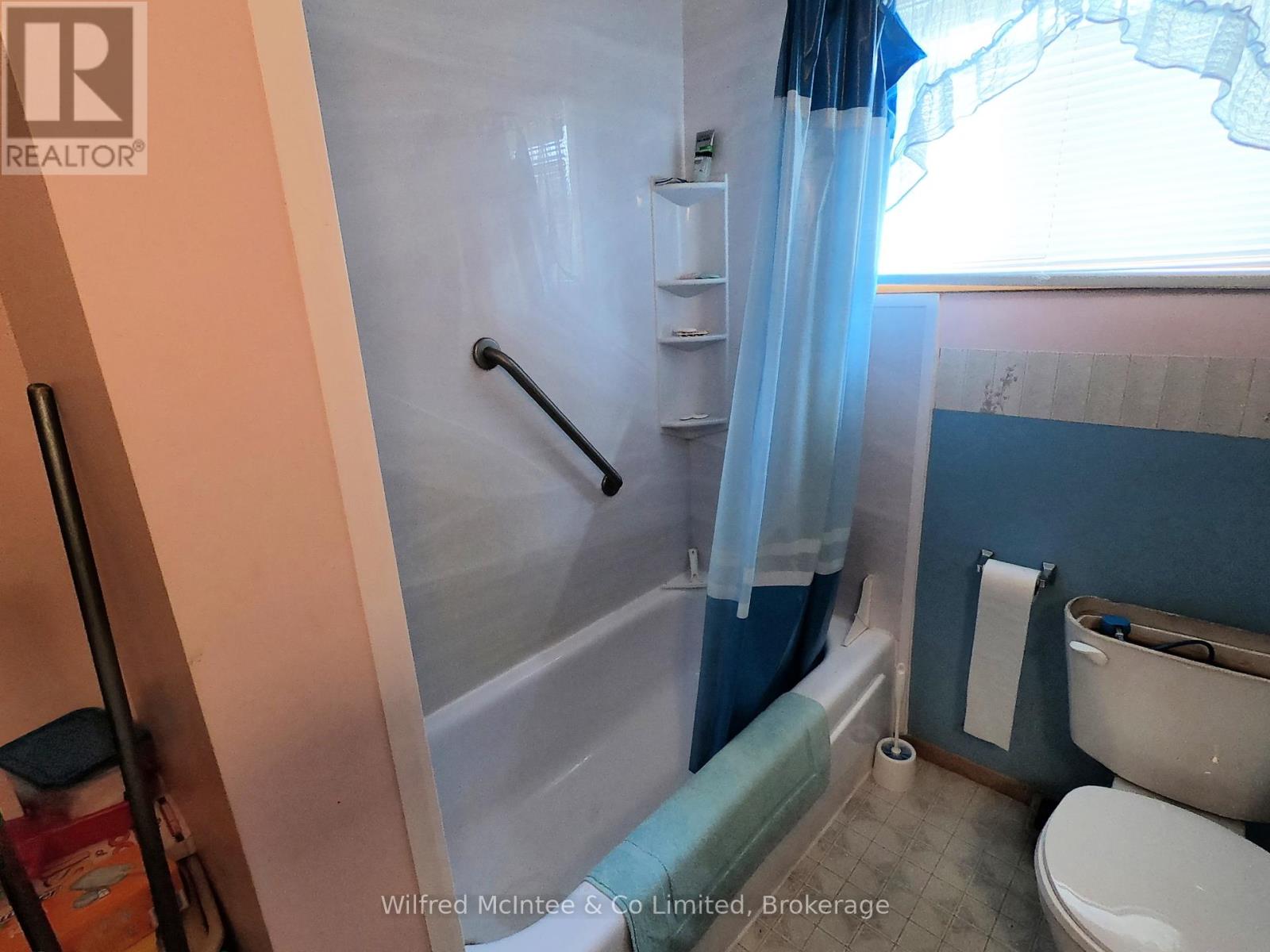 278 Ogimah Road W, South Bruce Peninsula, Ontario  N0H 2G0 - Photo 13 - X12206794