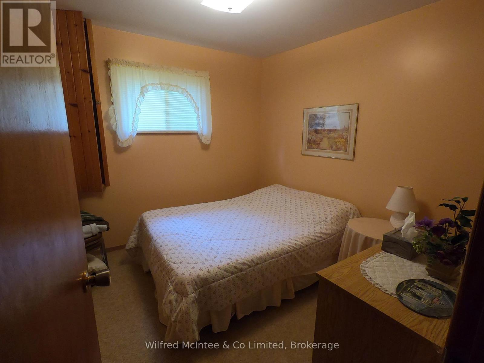 278 Ogimah Road W, South Bruce Peninsula, Ontario  N0H 2G0 - Photo 14 - X12206794
