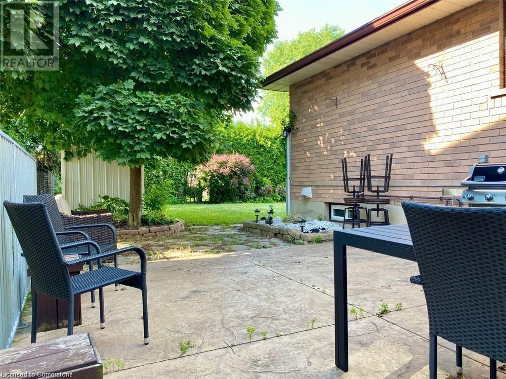 159 Sunpoint Crescent Unit# B, Waterloo, Ontario  N2V 1T9 - Photo 13 - 40739050
