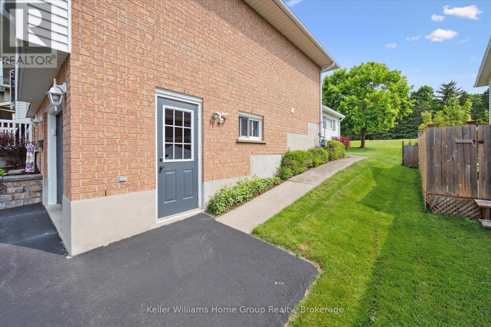 17 Keating Drive, Centre Wellington, Ontario  N0B 1S0 - Photo 32 - X12207304