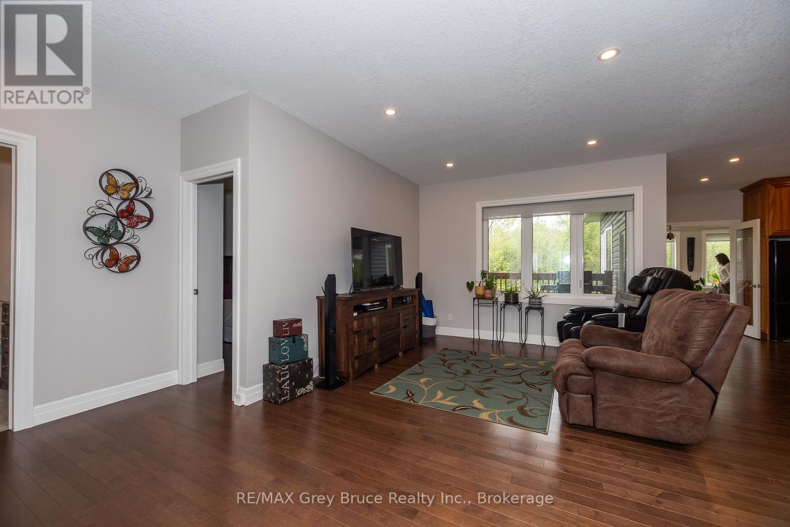 350293 A Concession, Meaford, Ontario  N0H 1B0 - Photo 6 - X12207373