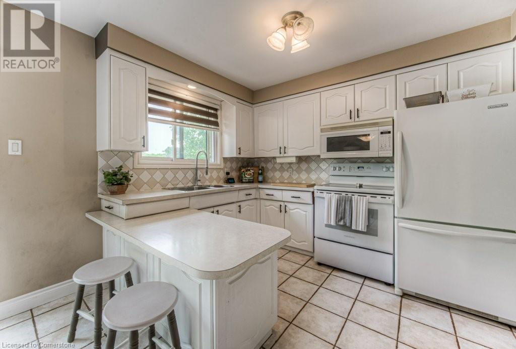 11 Coach Hill Drive, Kitchener, Ontario  N2E 1N7 - Photo 11 - 40738934