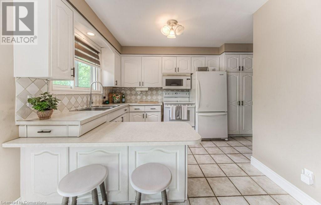 11 Coach Hill Drive, Kitchener, Ontario  N2E 1N7 - Photo 14 - 40738934