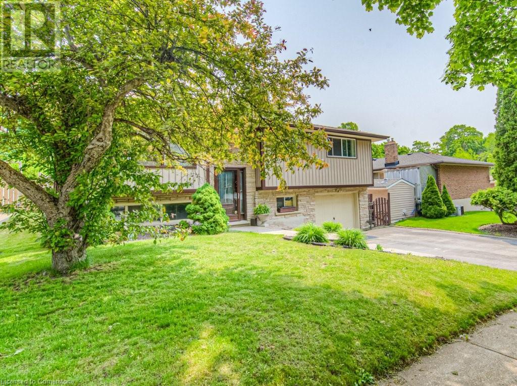 11 Coach Hill Drive, Kitchener, Ontario  N2E 1N7 - Photo 3 - 40738934