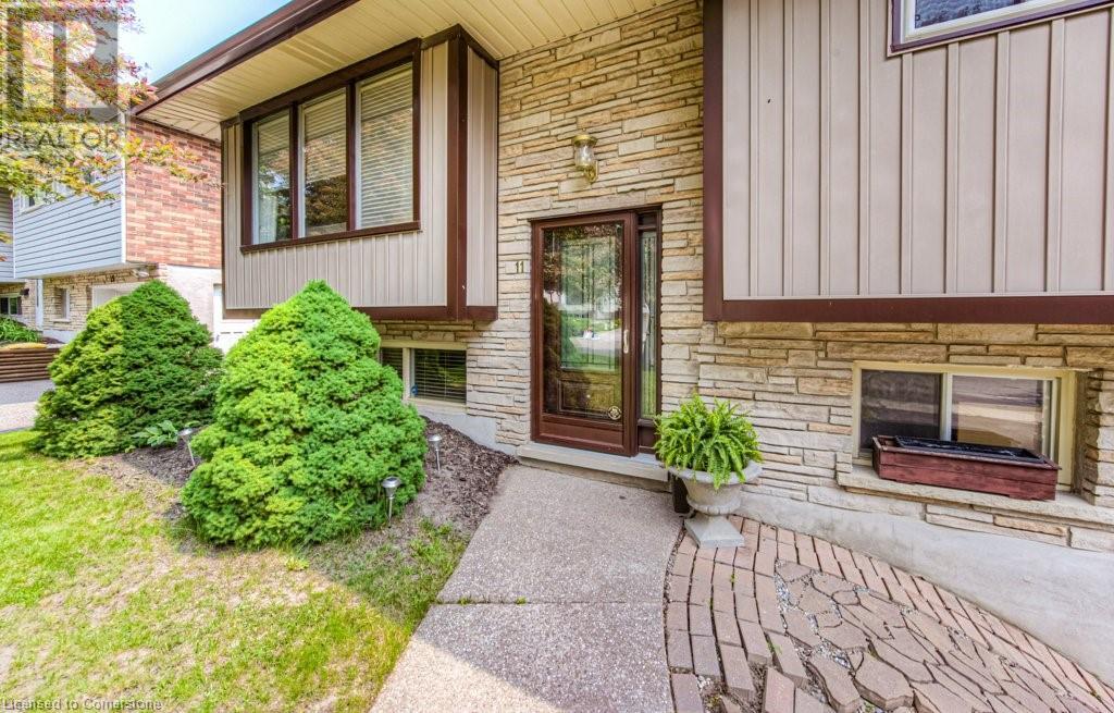 11 Coach Hill Drive, Kitchener, Ontario  N2E 1N7 - Photo 4 - 40738934