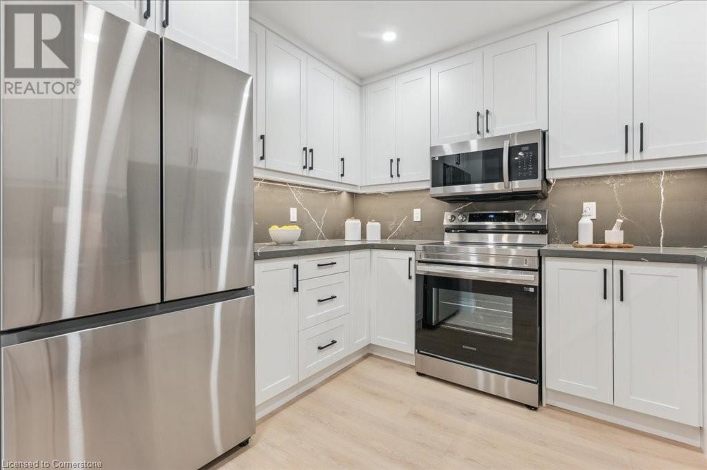 25 Valleyview Road Unit# 17, Kitchener, Ontario  N2E 1L5 - Photo 14 - 40737590