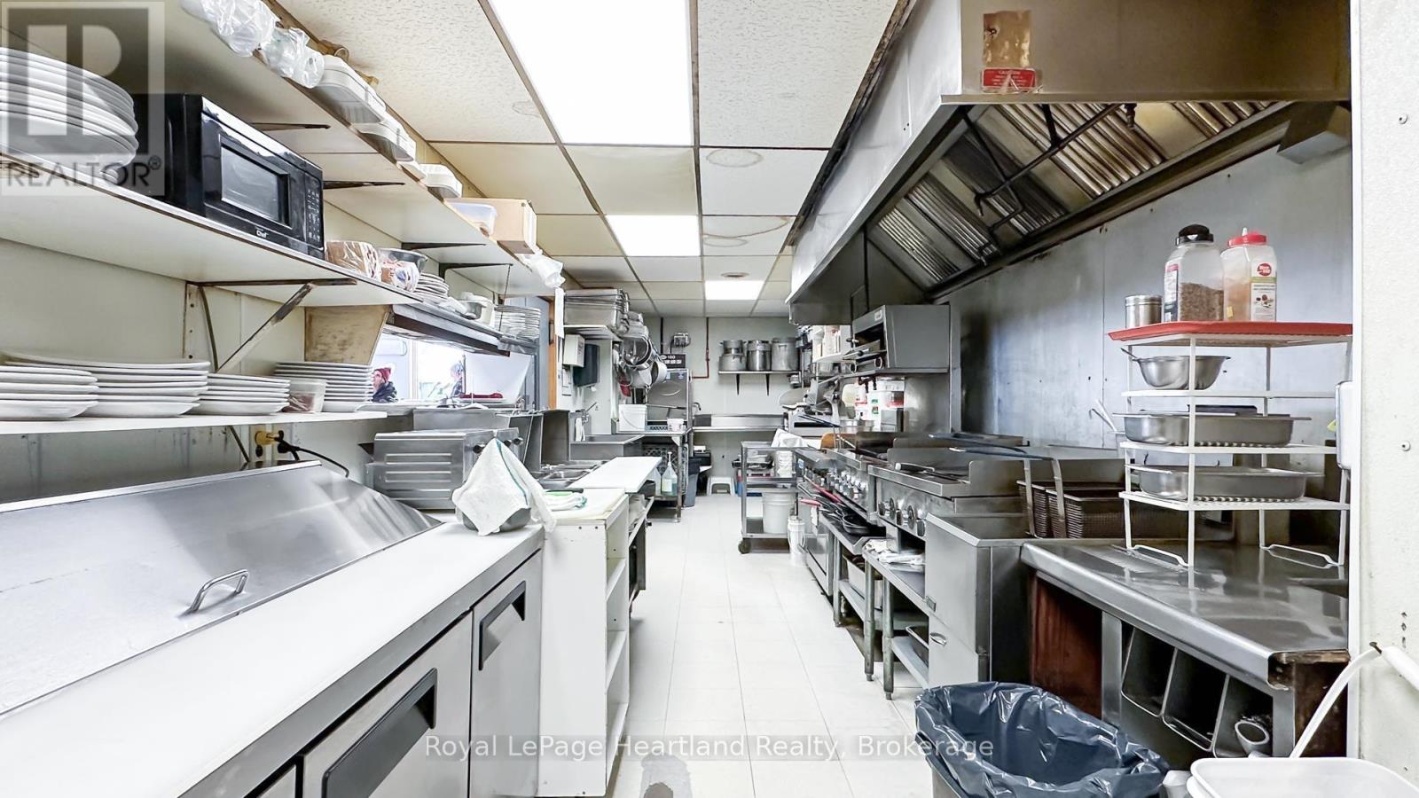 76988 London Road S, Huron East, Ontario  N0M 1L0 - Photo 11 - X12207395