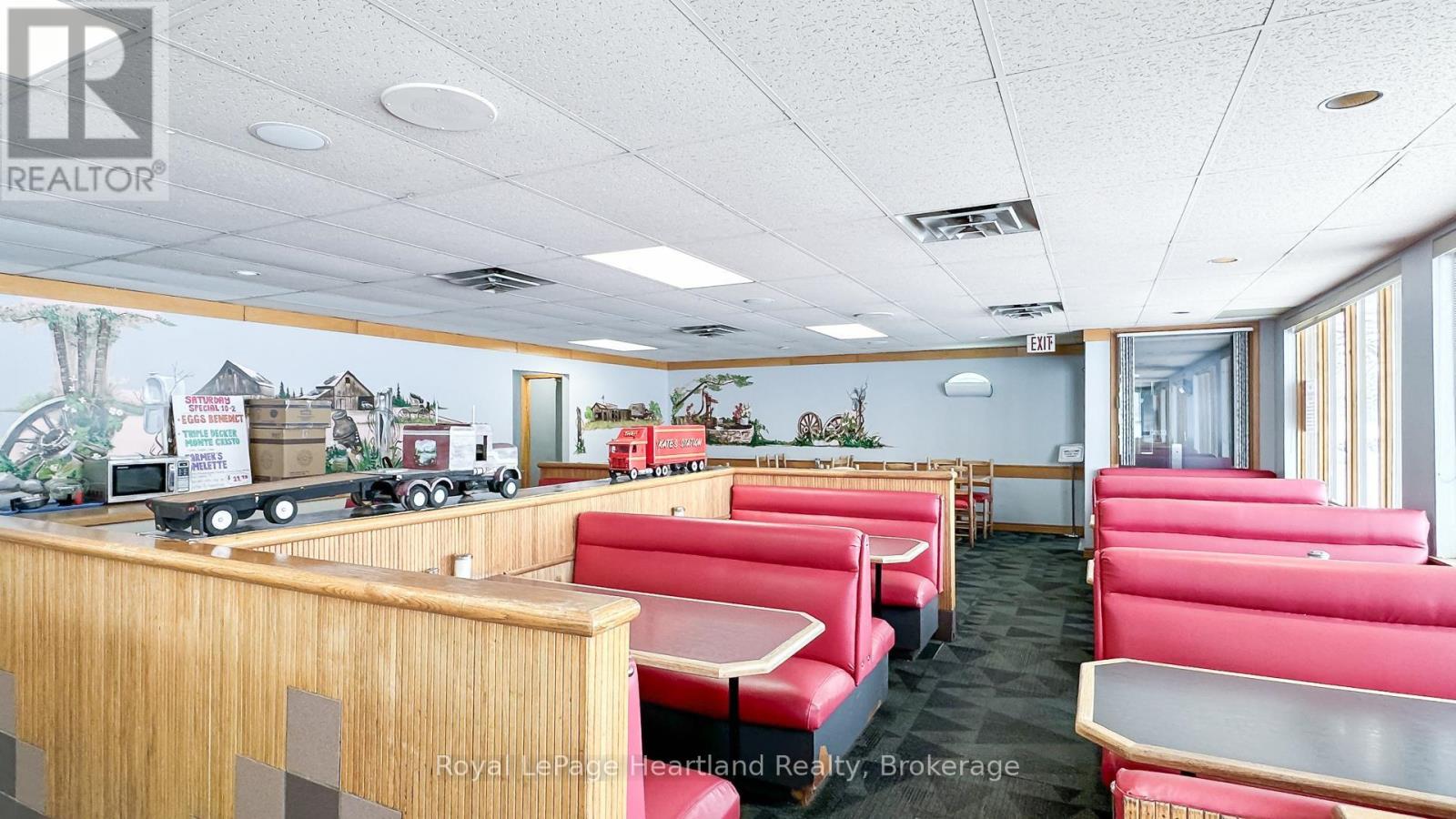 76988 London Road S, Huron East, Ontario  N0M 1L0 - Photo 19 - X12207395