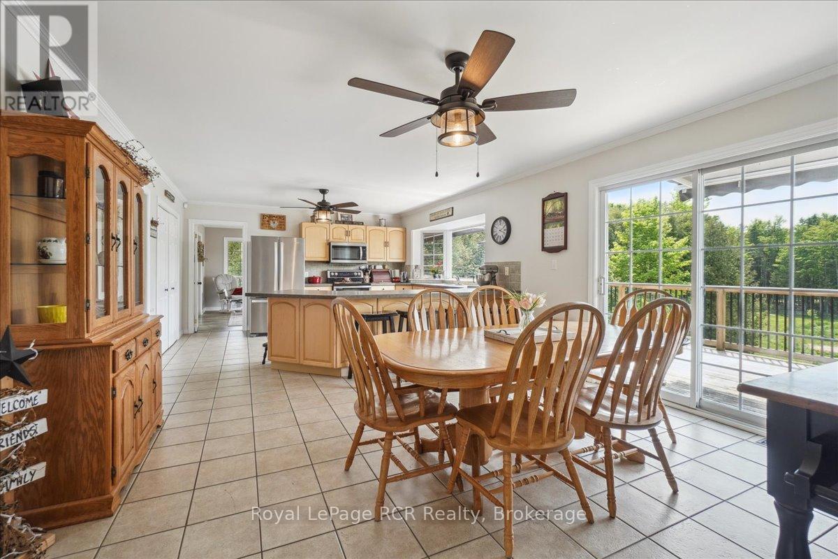 614486 Hamilton Lane, West Grey, Ontario  N0C 1H0 - Photo 12 - X12207419