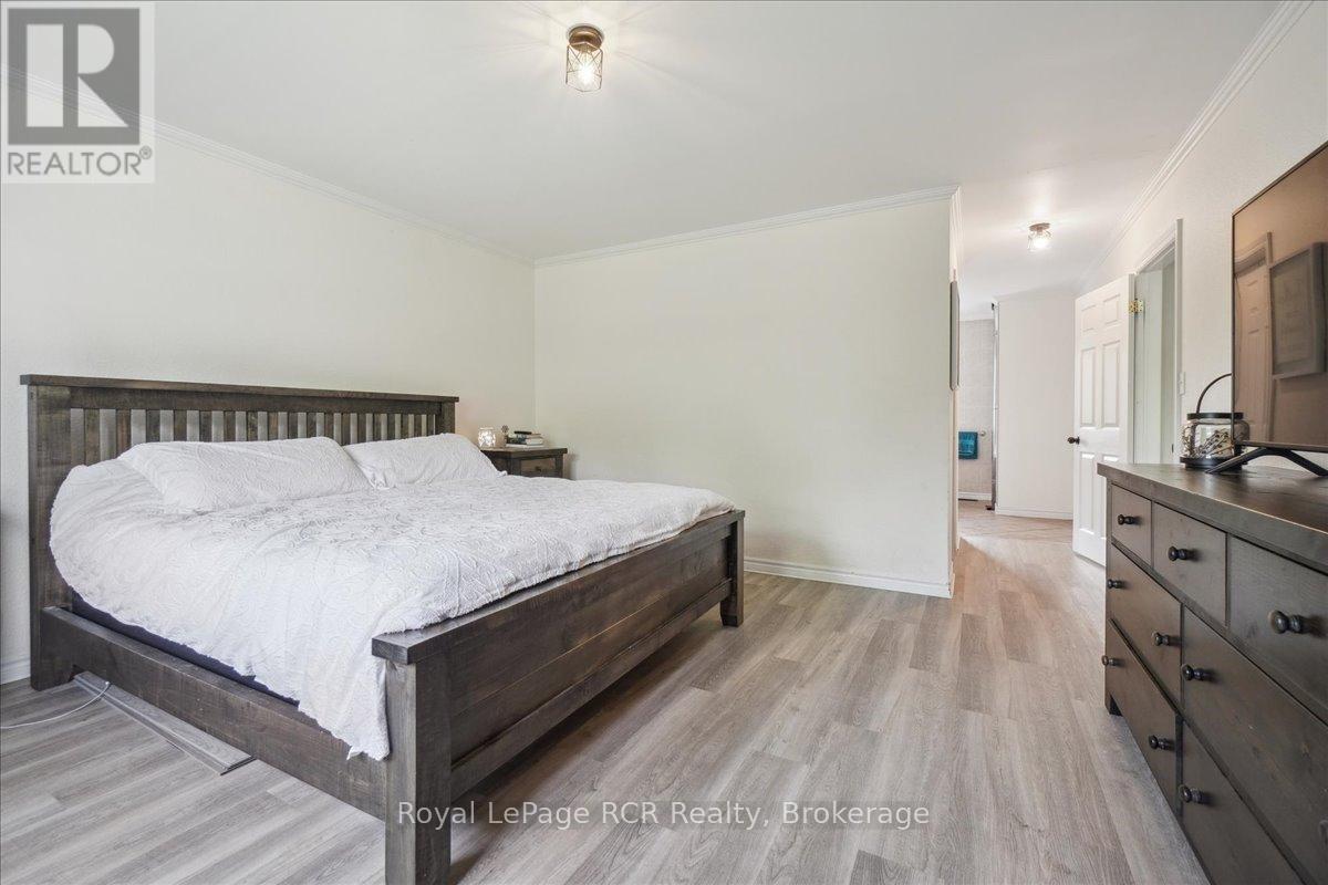 614486 Hamilton Lane, West Grey, Ontario  N0C 1H0 - Photo 22 - X12207419