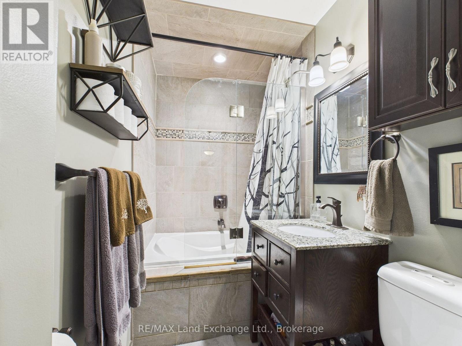 20 Queen Street, Huron-Kinloss, Ontario  N0G 2R0 - Photo 26 - X12207434