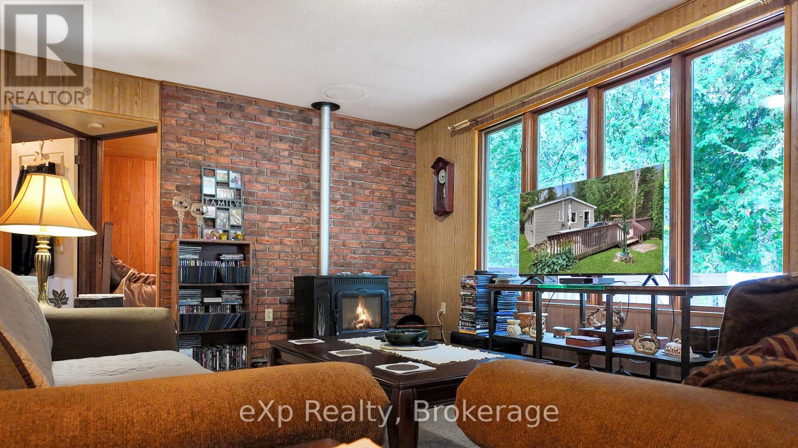 119 Old Bridge Road S, West Grey, Ontario  N4N 3B8 - Photo 8 - X12207559