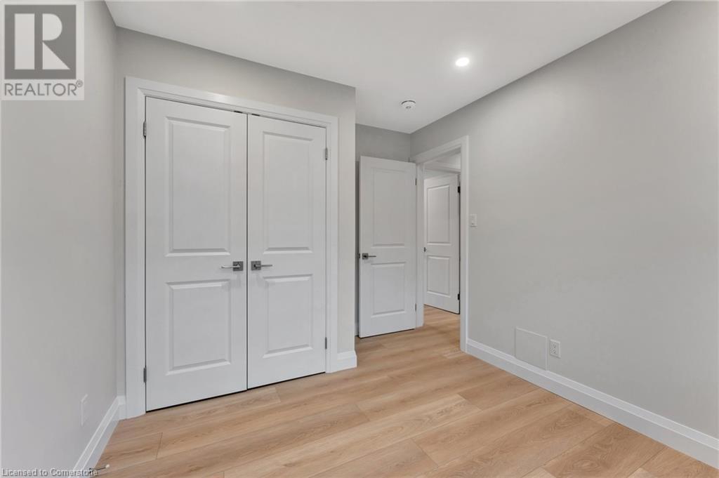 8 Summit Avenue, Kitchener, Ontario  N2M 4H6 - Photo 15 - 40739230