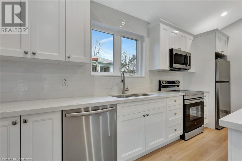 8 Summit Avenue, Kitchener, Ontario  N2M 4H6 - Photo 9 - 40739230