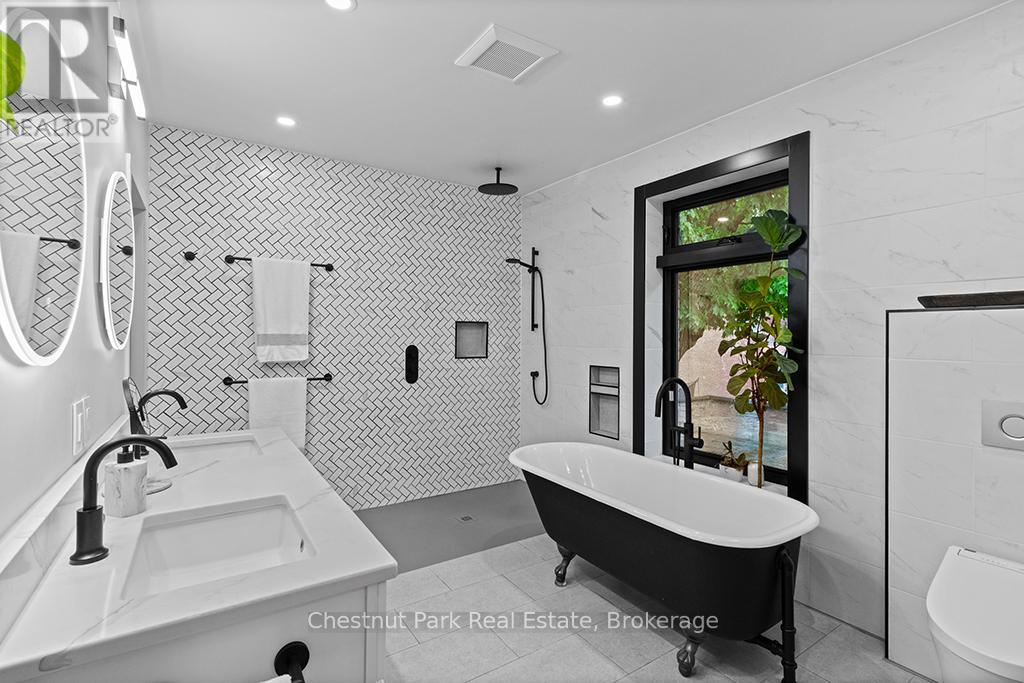 689 4th Avenue E, Owen Sound, Ontario  N4K 2N3 - Photo 32 - X12207728
