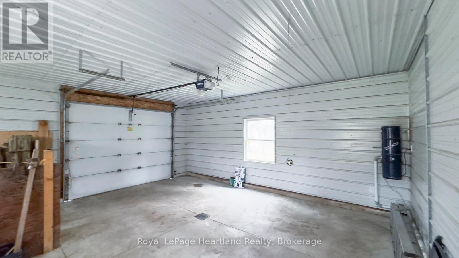 41829 Amberley Road, Morris Turnberry, Ontario  N0G 1G0 - Photo 38 - X12207824