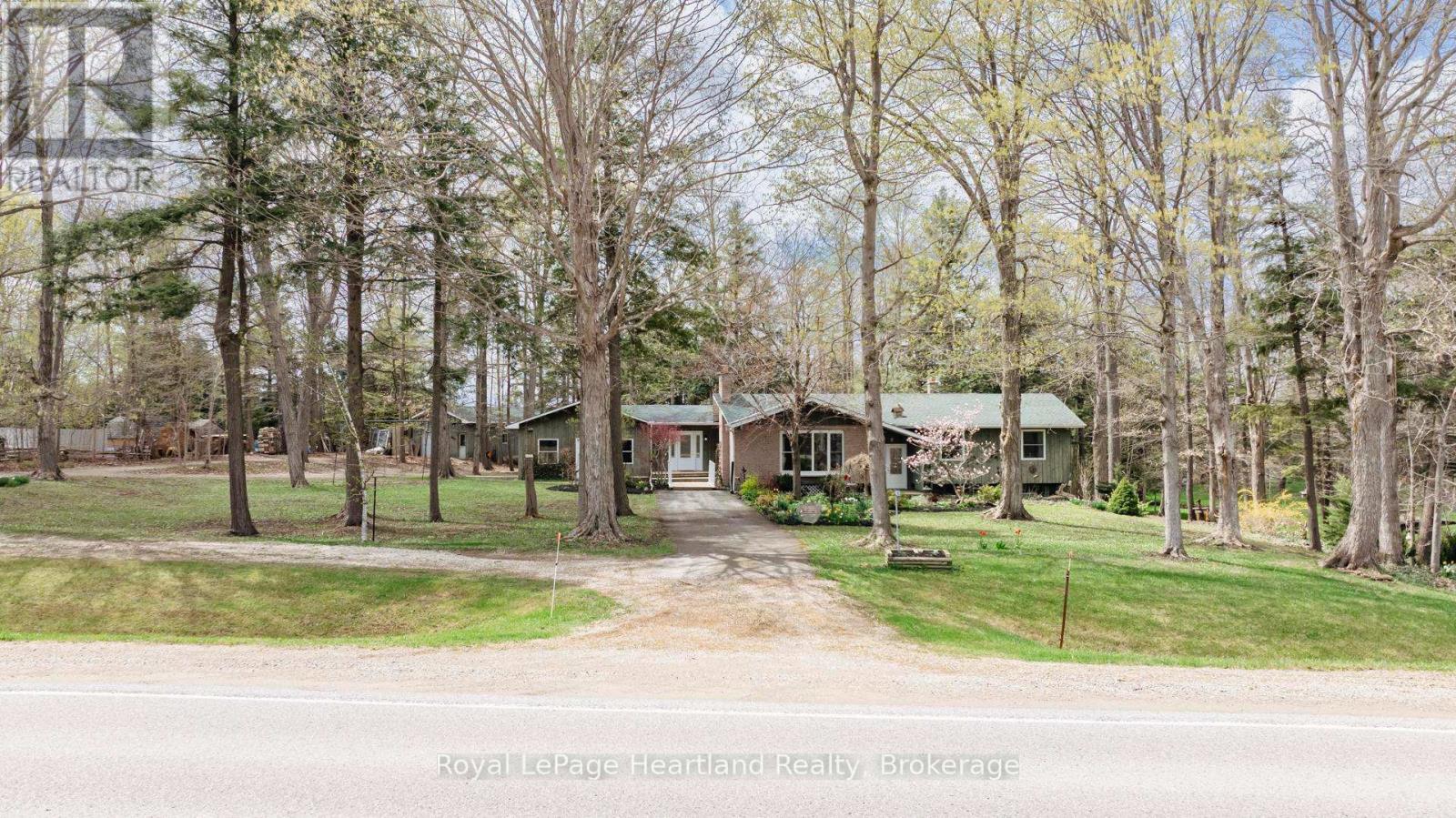 41829 Amberley Road, Morris Turnberry, Ontario  N0G 1G0 - Photo 48 - X12207824